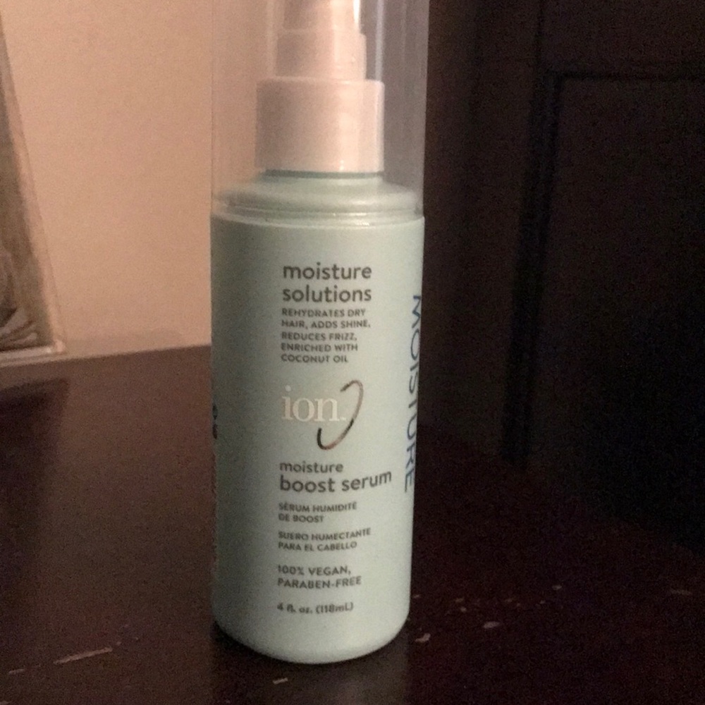 Moisture Boost serum